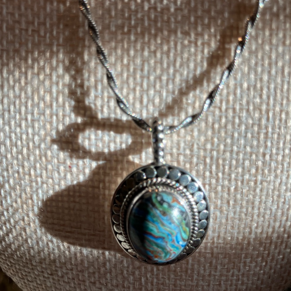 —————- SOLD—STERLING SILVER PENDANT ON STERLING CHAIN BEAUTIFUL BLUE/GREEN STONE - Picture 2 of 9